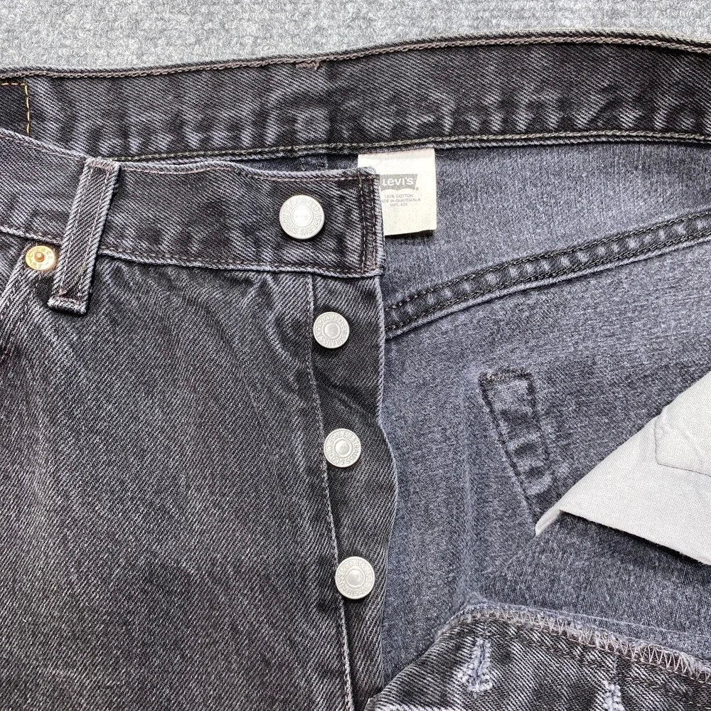 Vintage Levis Jeans Men‎ 34x34 Black 501 Button Classic Straight Y2K Tag 36x34